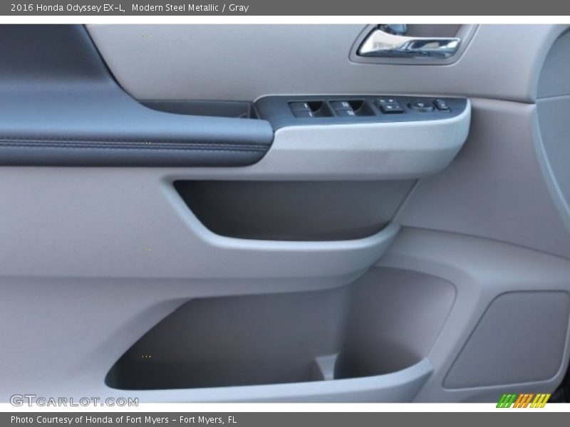 Modern Steel Metallic / Gray 2016 Honda Odyssey EX-L