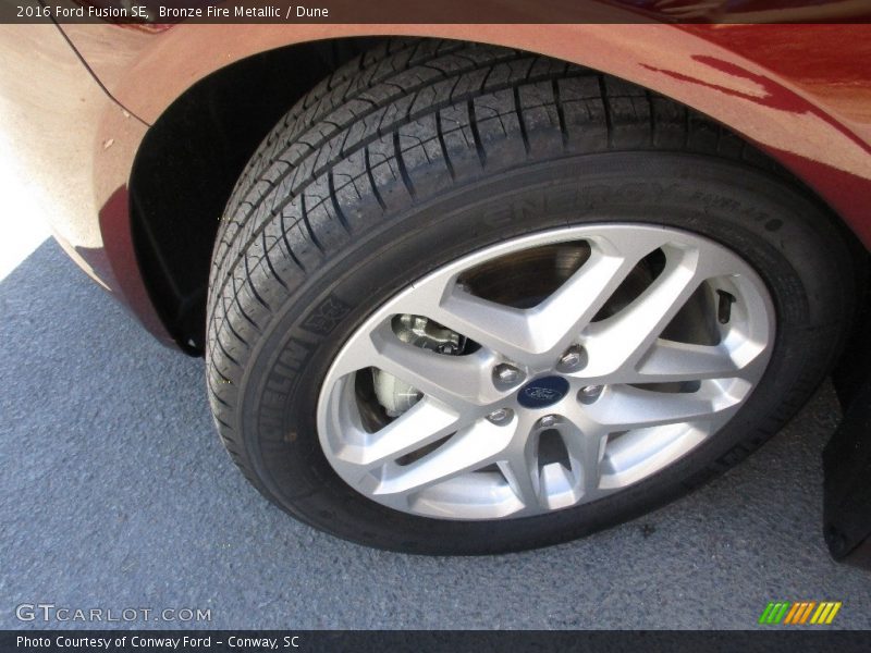 Bronze Fire Metallic / Dune 2016 Ford Fusion SE