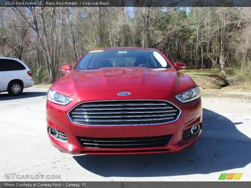 Ruby Red Metallic / Charcoal Black 2016 Ford Fusion SE