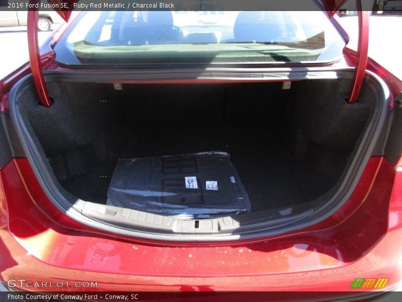 Ruby Red Metallic / Charcoal Black 2016 Ford Fusion SE