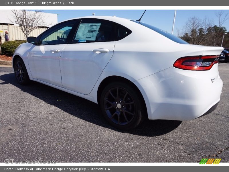 Bright White / Black 2016 Dodge Dart SE