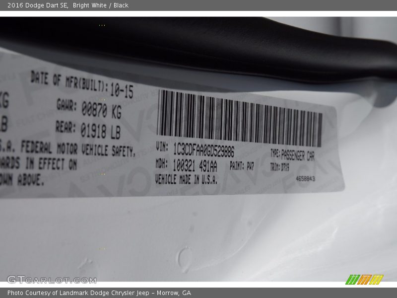 Bright White / Black 2016 Dodge Dart SE