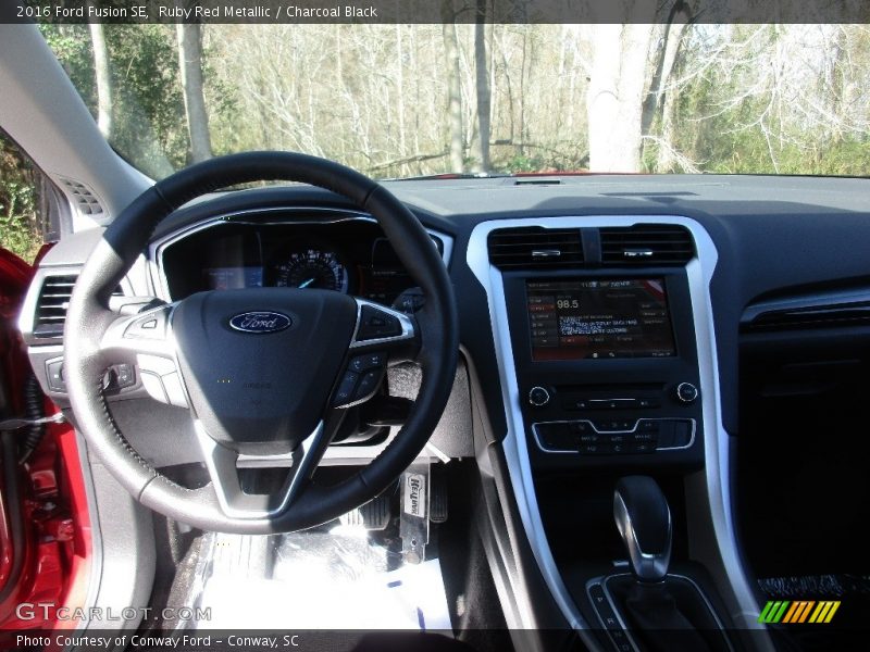 Ruby Red Metallic / Charcoal Black 2016 Ford Fusion SE