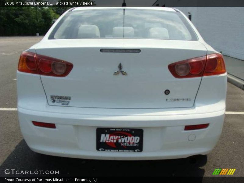 Wicked White / Beige 2008 Mitsubishi Lancer DE