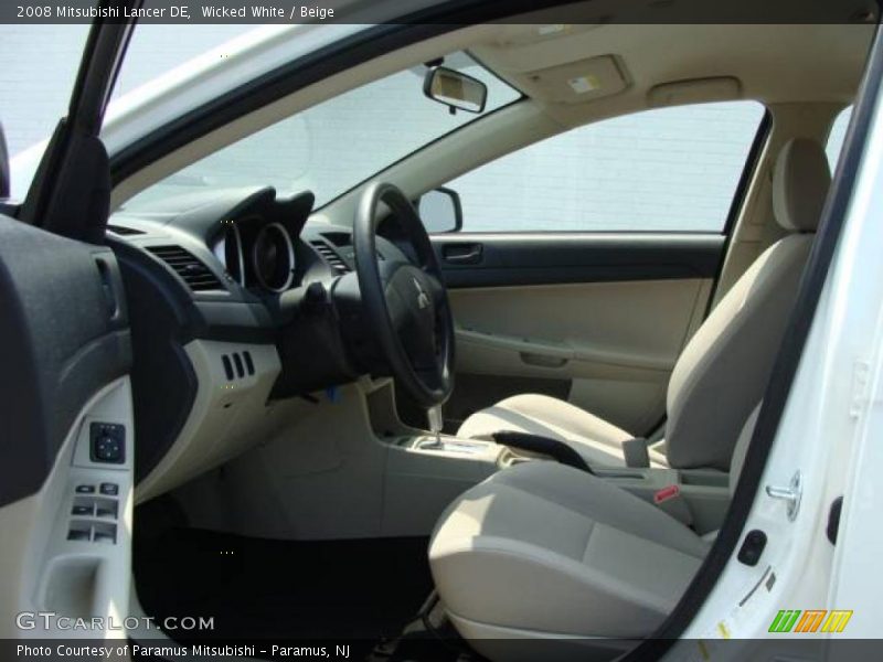 Wicked White / Beige 2008 Mitsubishi Lancer DE