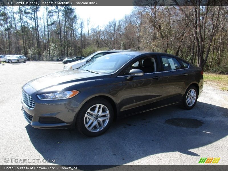 Magnetic Metallic / Charcoal Black 2016 Ford Fusion SE