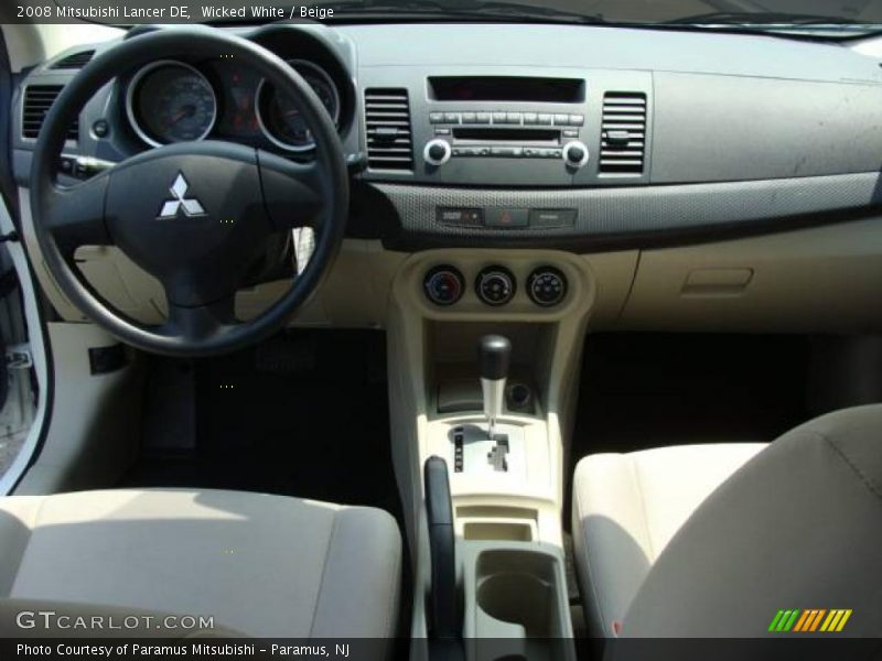 Wicked White / Beige 2008 Mitsubishi Lancer DE