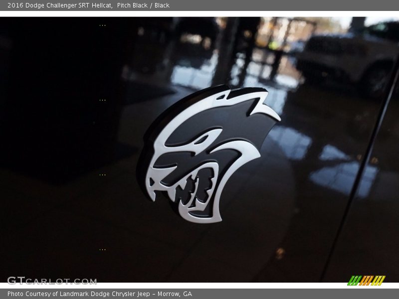  2016 Challenger SRT Hellcat Logo