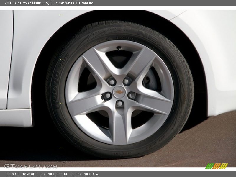 Summit White / Titanium 2011 Chevrolet Malibu LS
