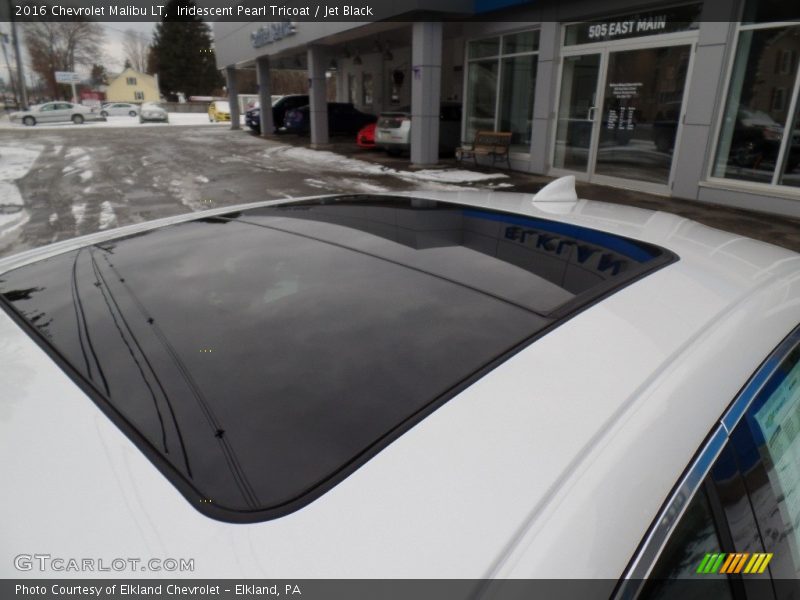 Iridescent Pearl Tricoat / Jet Black 2016 Chevrolet Malibu LT