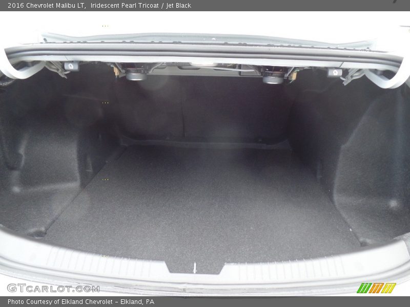 Iridescent Pearl Tricoat / Jet Black 2016 Chevrolet Malibu LT