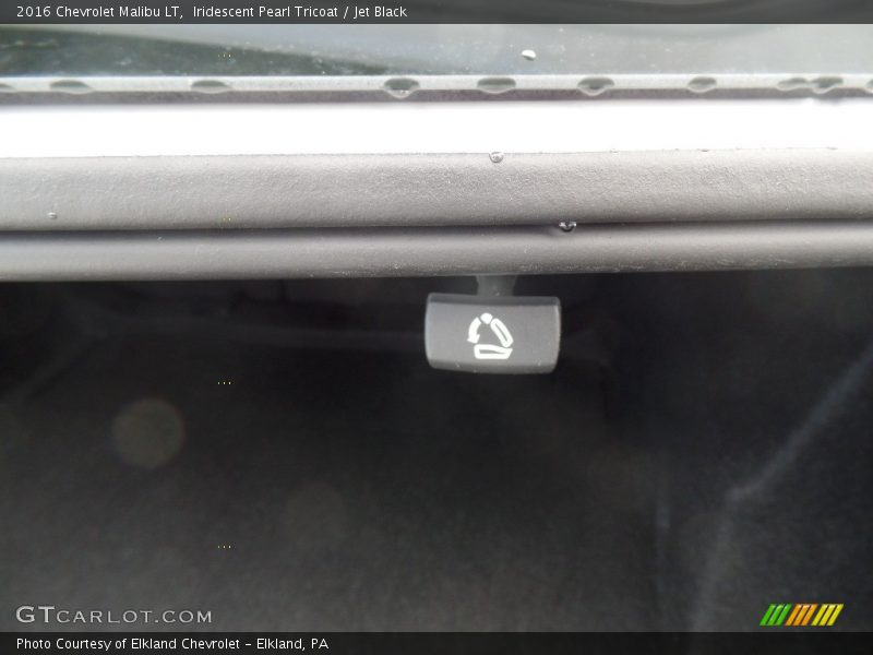 Iridescent Pearl Tricoat / Jet Black 2016 Chevrolet Malibu LT