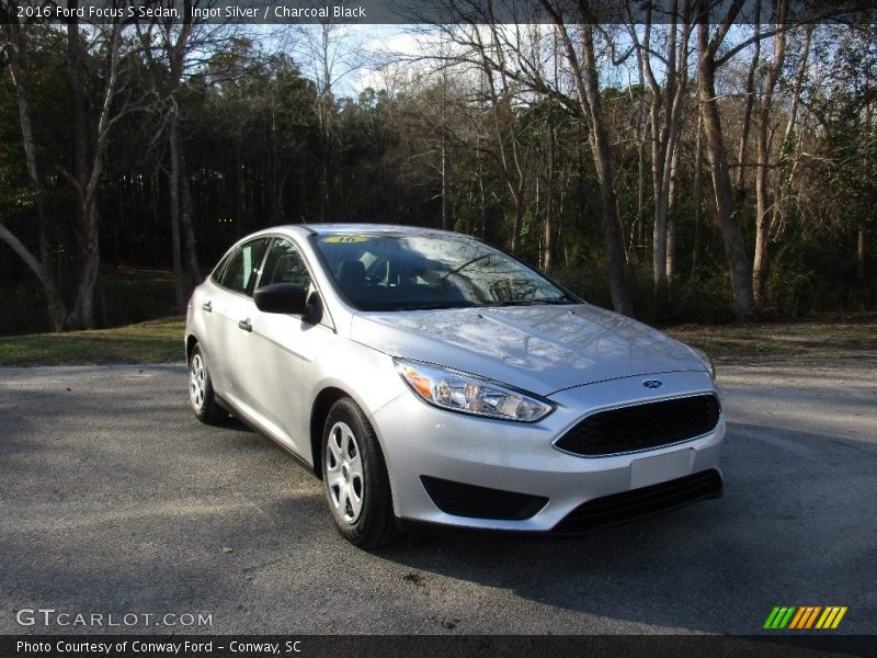 Ingot Silver / Charcoal Black 2016 Ford Focus S Sedan
