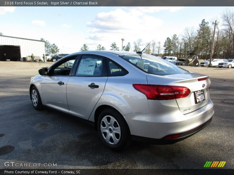 Ingot Silver / Charcoal Black 2016 Ford Focus S Sedan