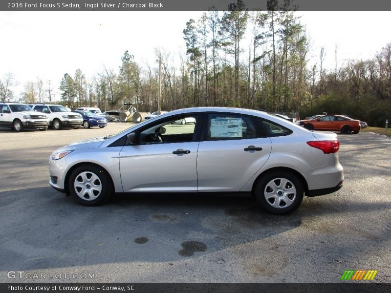 Ingot Silver / Charcoal Black 2016 Ford Focus S Sedan