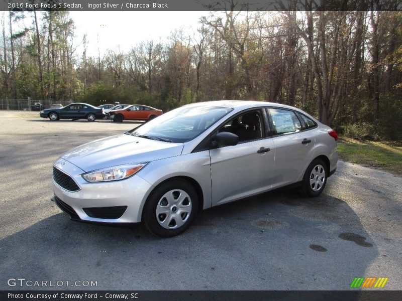 Ingot Silver / Charcoal Black 2016 Ford Focus S Sedan