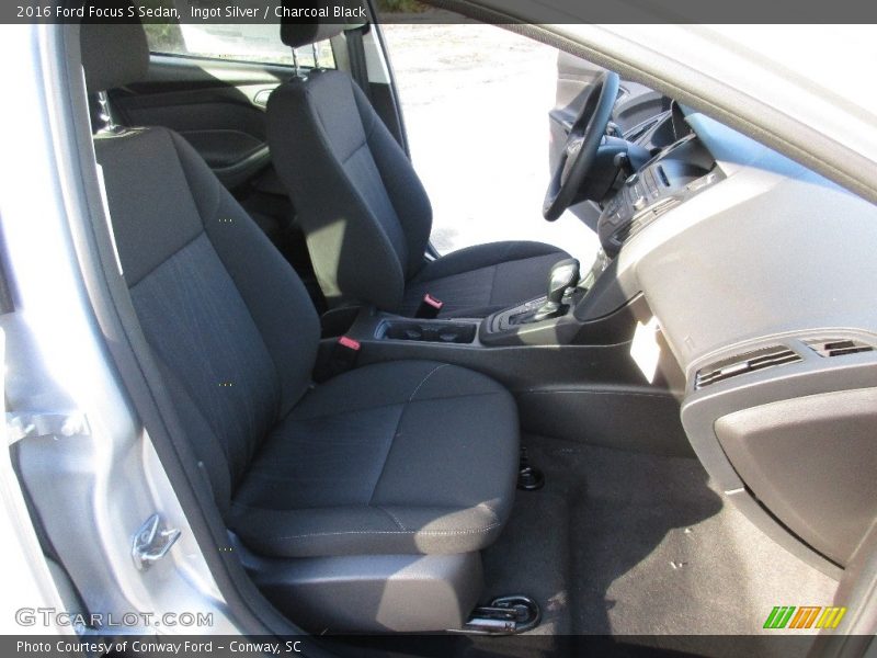 Ingot Silver / Charcoal Black 2016 Ford Focus S Sedan