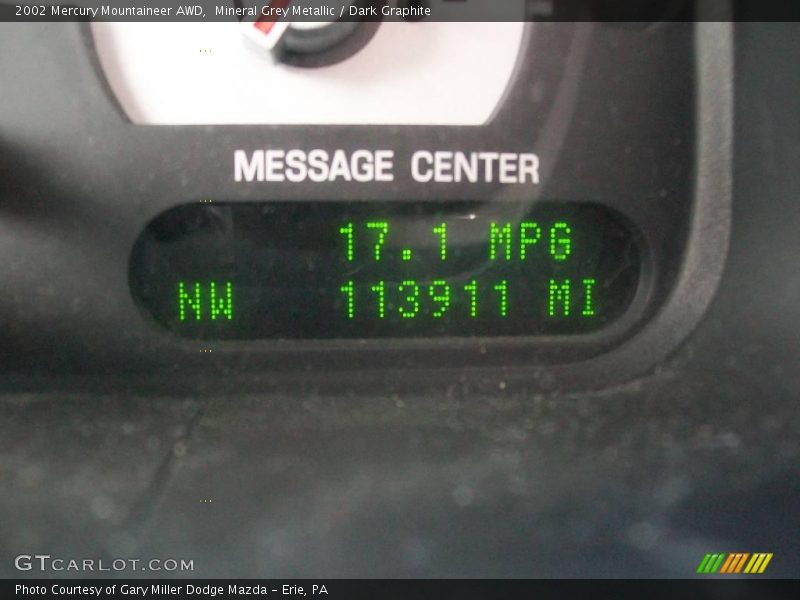 Mineral Grey Metallic / Dark Graphite 2002 Mercury Mountaineer AWD