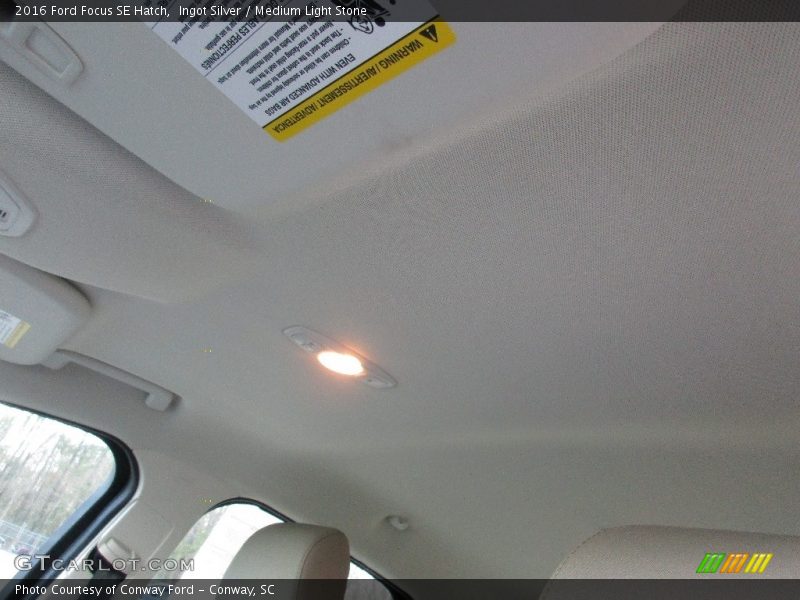 Ingot Silver / Medium Light Stone 2016 Ford Focus SE Hatch