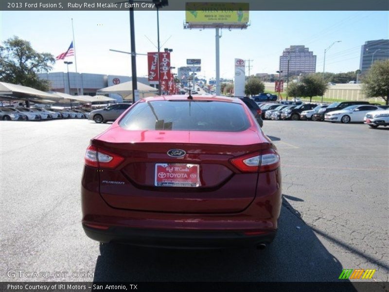 Ruby Red Metallic / Earth Gray 2013 Ford Fusion S