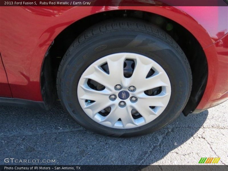 Ruby Red Metallic / Earth Gray 2013 Ford Fusion S