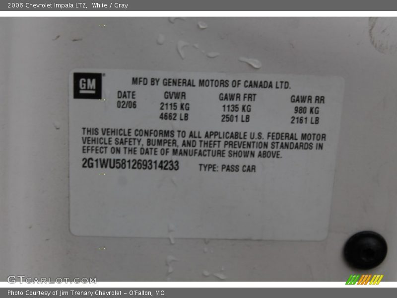 White / Gray 2006 Chevrolet Impala LTZ