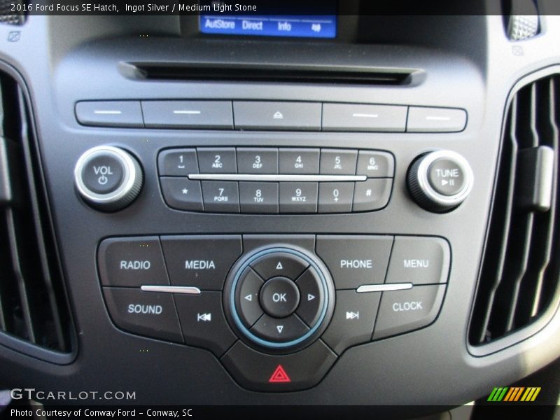 Ingot Silver / Medium Light Stone 2016 Ford Focus SE Hatch