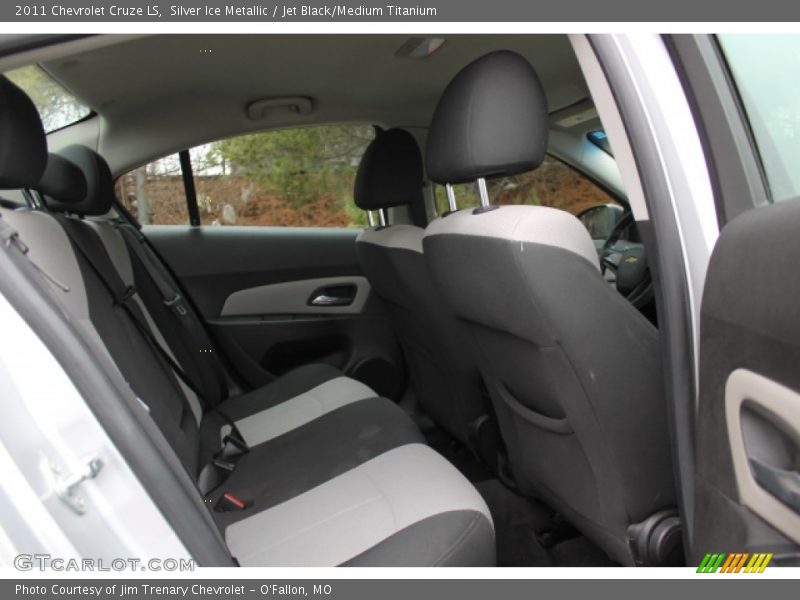 Silver Ice Metallic / Jet Black/Medium Titanium 2011 Chevrolet Cruze LS