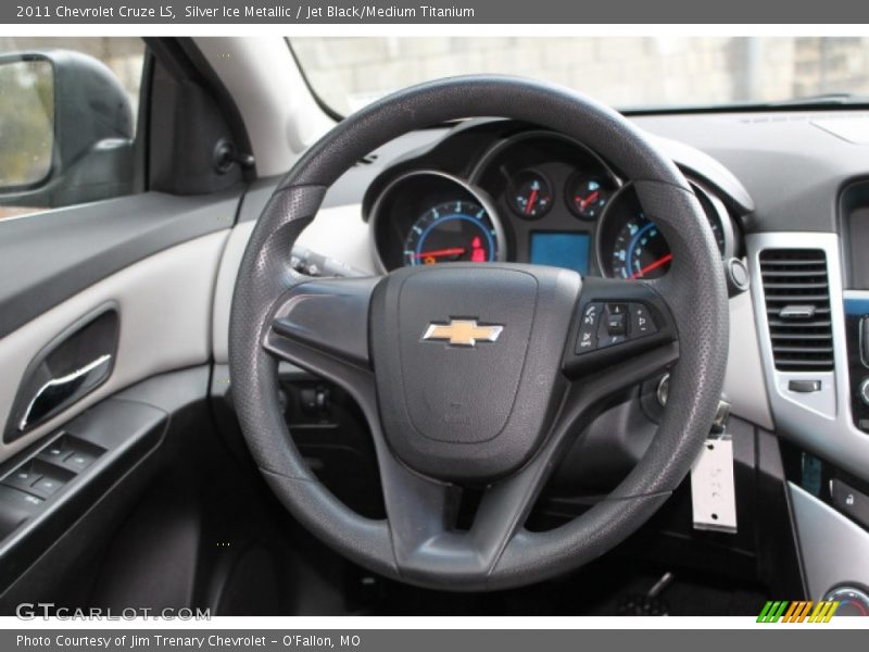 Silver Ice Metallic / Jet Black/Medium Titanium 2011 Chevrolet Cruze LS