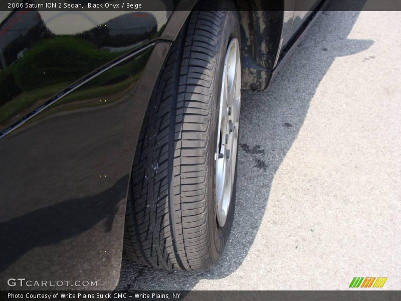 Black Onyx / Beige 2006 Saturn ION 2 Sedan