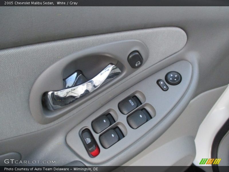 White / Gray 2005 Chevrolet Malibu Sedan