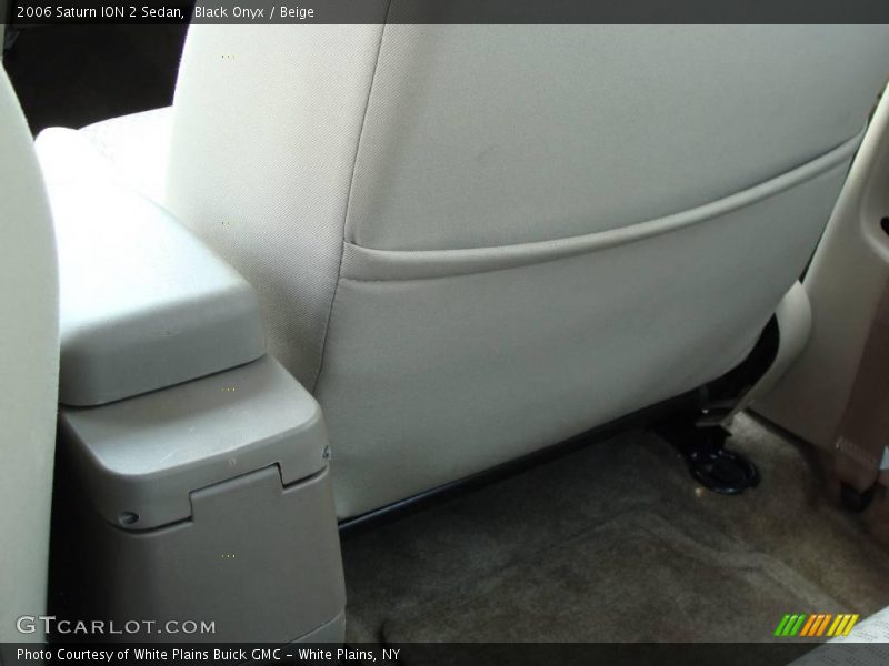 Black Onyx / Beige 2006 Saturn ION 2 Sedan