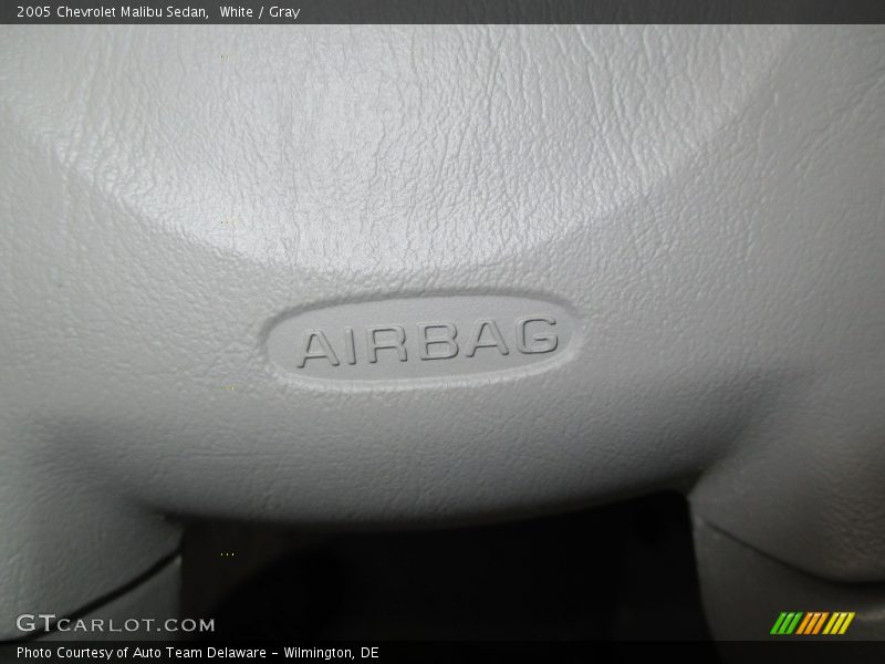 White / Gray 2005 Chevrolet Malibu Sedan