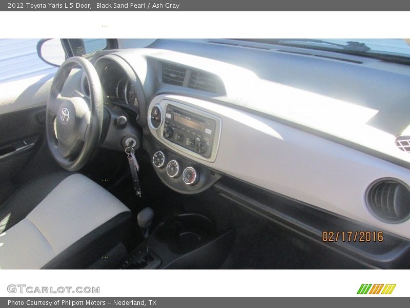 Black Sand Pearl / Ash Gray 2012 Toyota Yaris L 5 Door