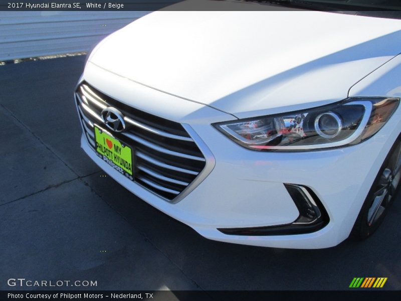 White / Beige 2017 Hyundai Elantra SE