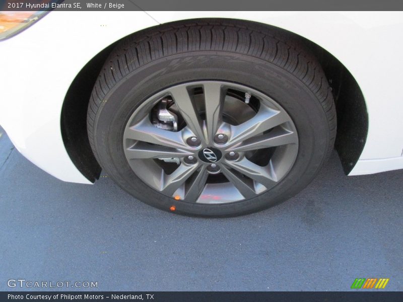 White / Beige 2017 Hyundai Elantra SE