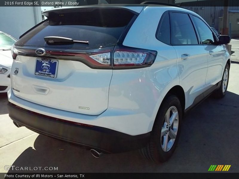 Oxford White / Ebony 2016 Ford Edge SE