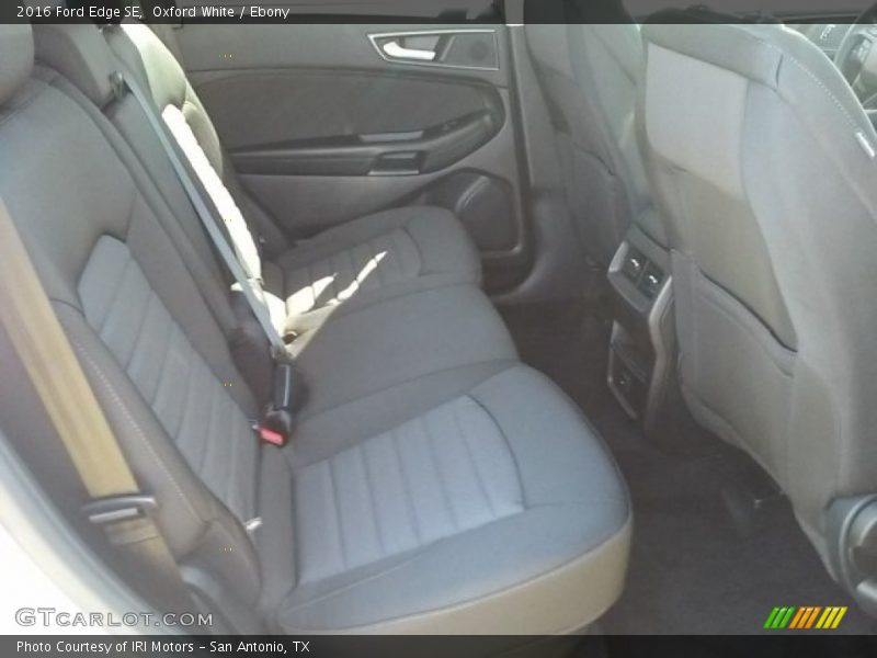 Oxford White / Ebony 2016 Ford Edge SE
