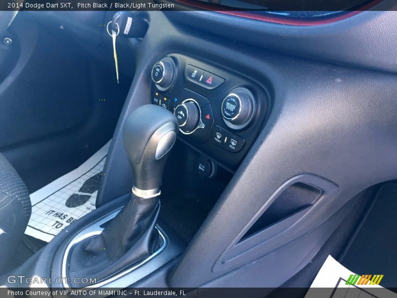 Pitch Black / Black/Light Tungsten 2014 Dodge Dart SXT