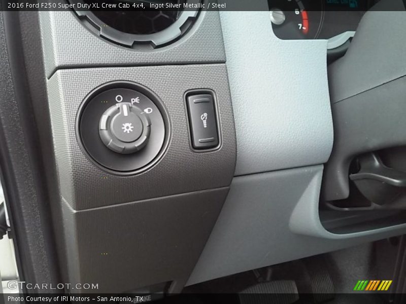 Ingot Silver Metallic / Steel 2016 Ford F250 Super Duty XL Crew Cab 4x4