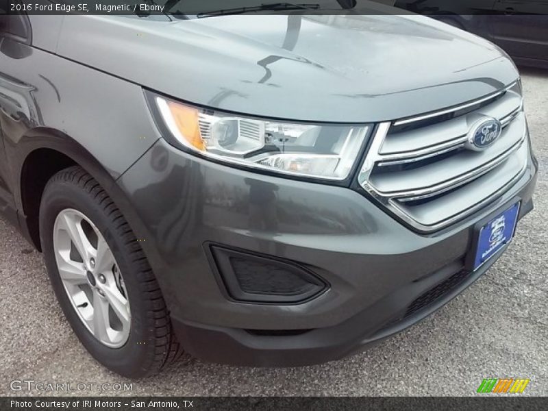 Magnetic / Ebony 2016 Ford Edge SE