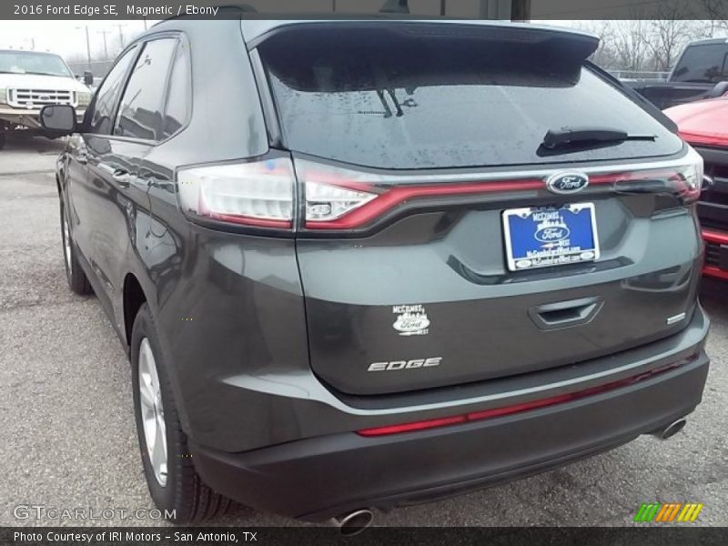 Magnetic / Ebony 2016 Ford Edge SE