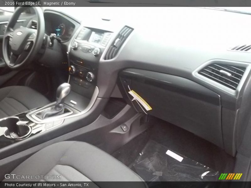 Magnetic / Ebony 2016 Ford Edge SE