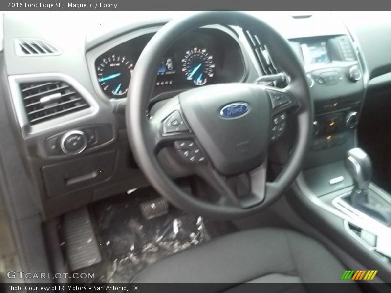 Magnetic / Ebony 2016 Ford Edge SE