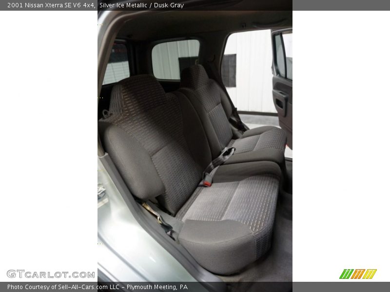 Silver Ice Metallic / Dusk Gray 2001 Nissan Xterra SE V6 4x4