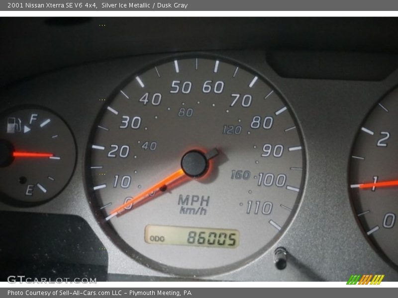 Silver Ice Metallic / Dusk Gray 2001 Nissan Xterra SE V6 4x4