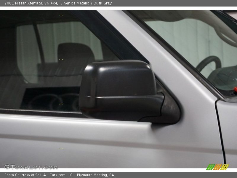 Silver Ice Metallic / Dusk Gray 2001 Nissan Xterra SE V6 4x4