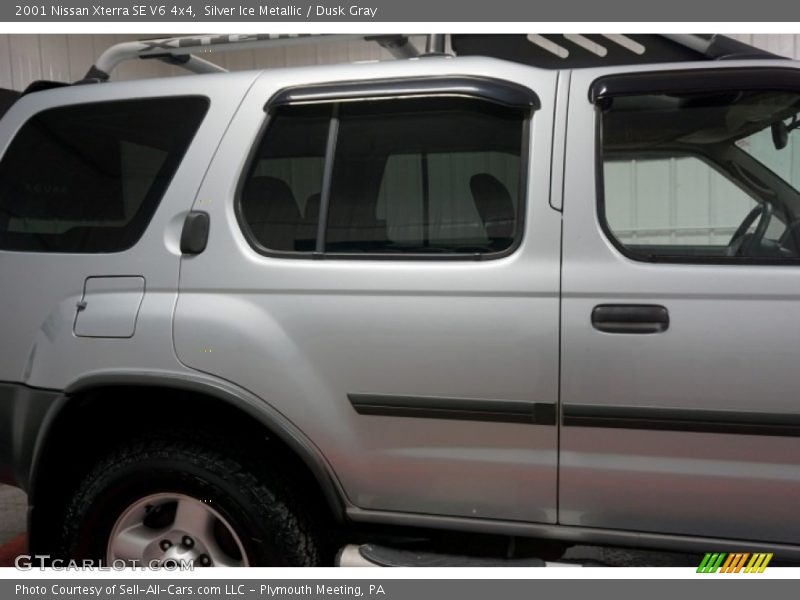Silver Ice Metallic / Dusk Gray 2001 Nissan Xterra SE V6 4x4