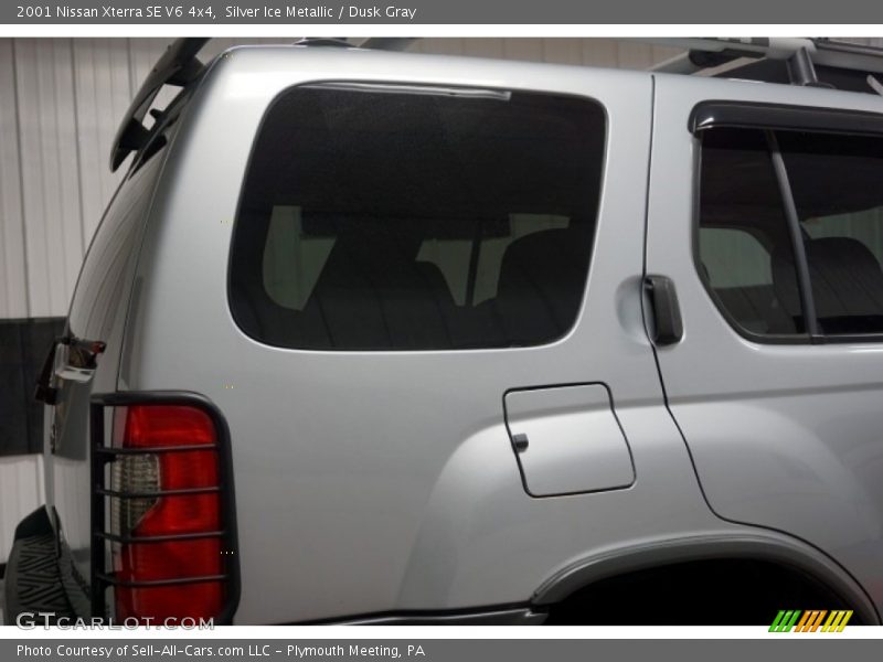 Silver Ice Metallic / Dusk Gray 2001 Nissan Xterra SE V6 4x4