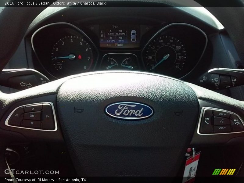 Oxford White / Charcoal Black 2016 Ford Focus S Sedan